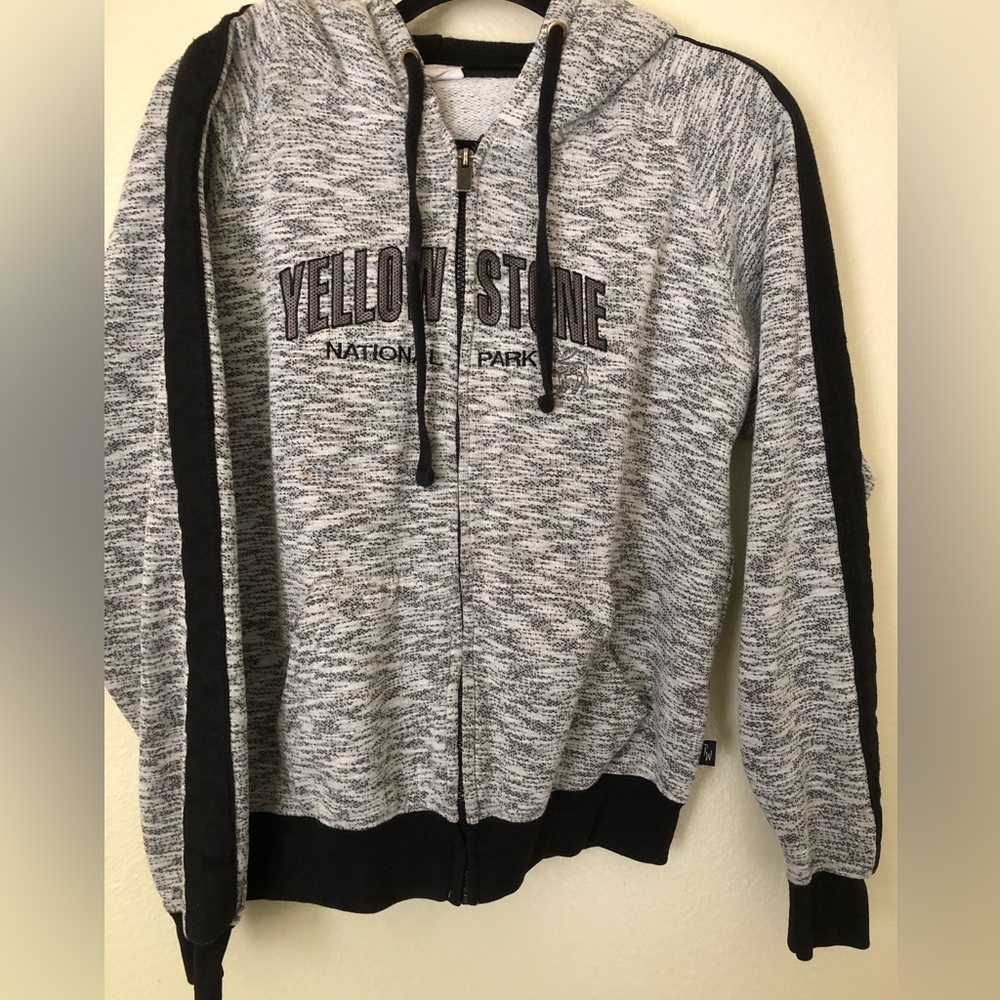 Ragwear USA Yellowstone National Park moose embroidered zipper hood jacket